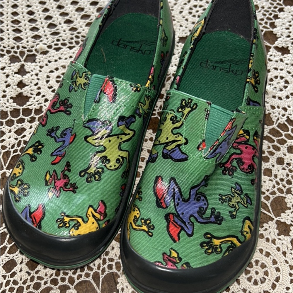 Dansko Green Frog Print Clogs